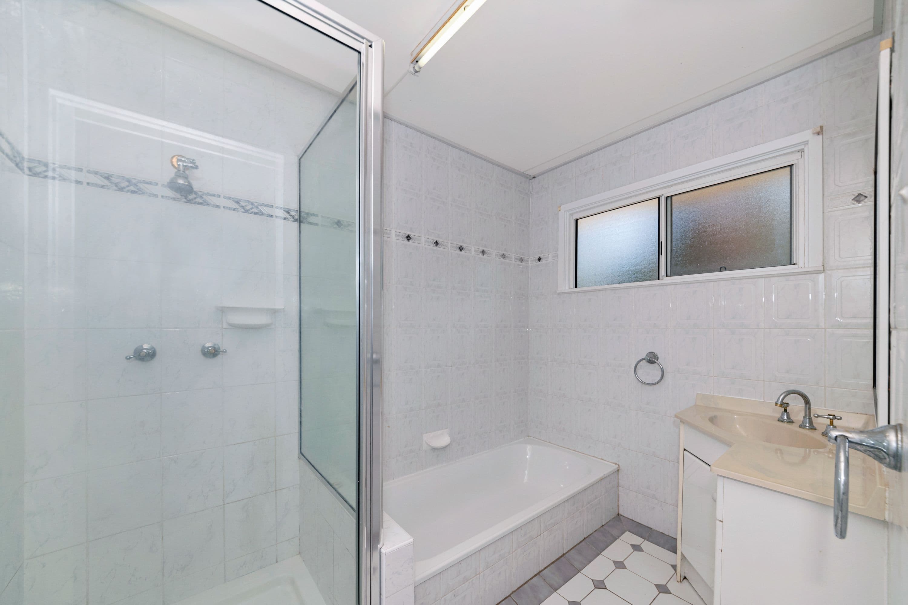 317 Stuart Drive, Wulguru QLD 4811, Wulguru - Thumbnail 6