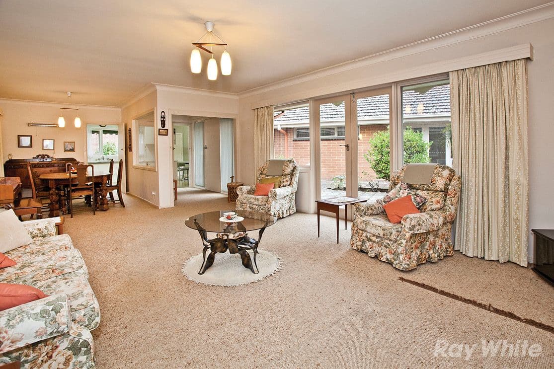 32 Madeline Street, GLEN WAVERLEY VIC 3150, Glen Waverley - Thumbnail 6