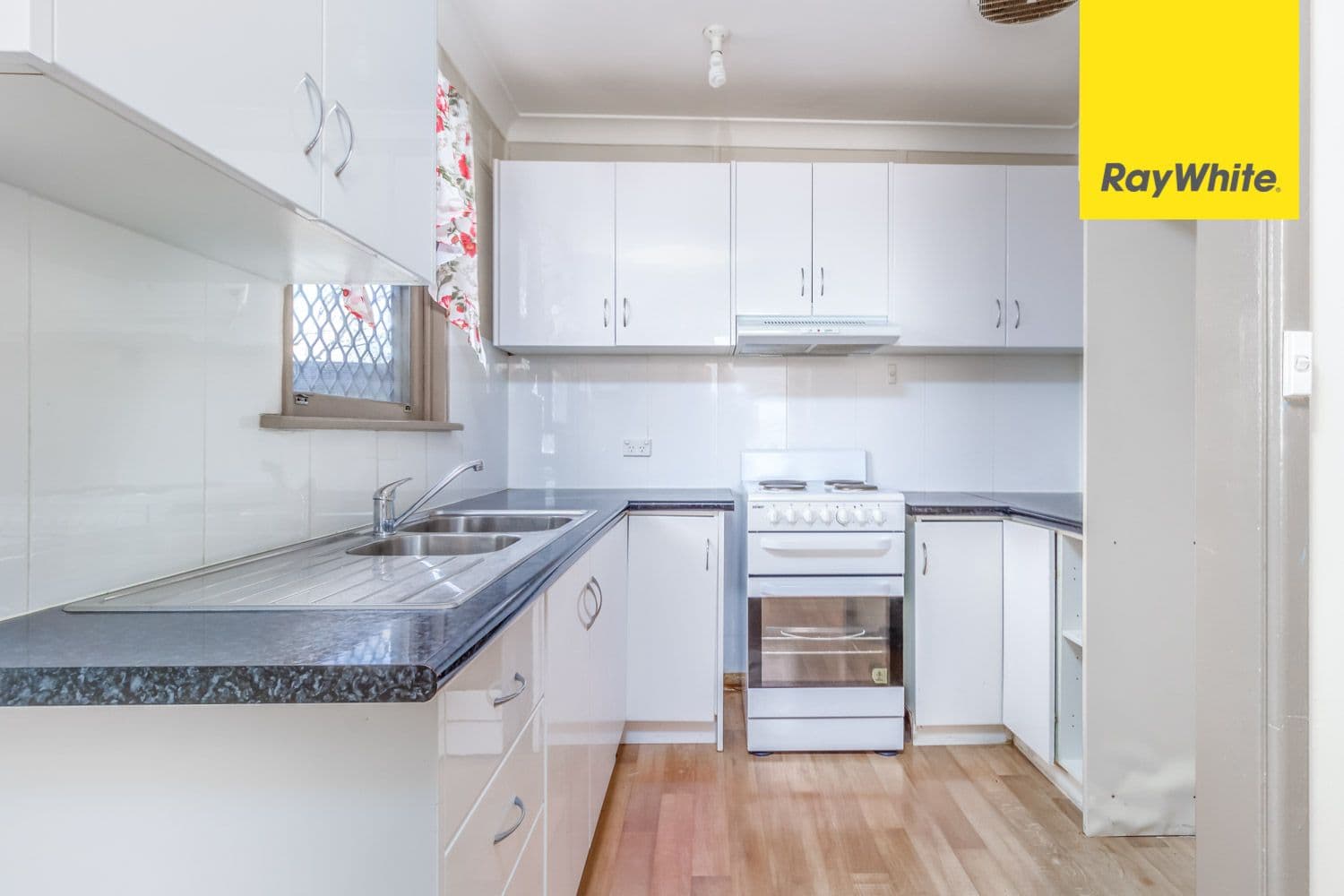 18 Enderby Street, Tregear - Image 1