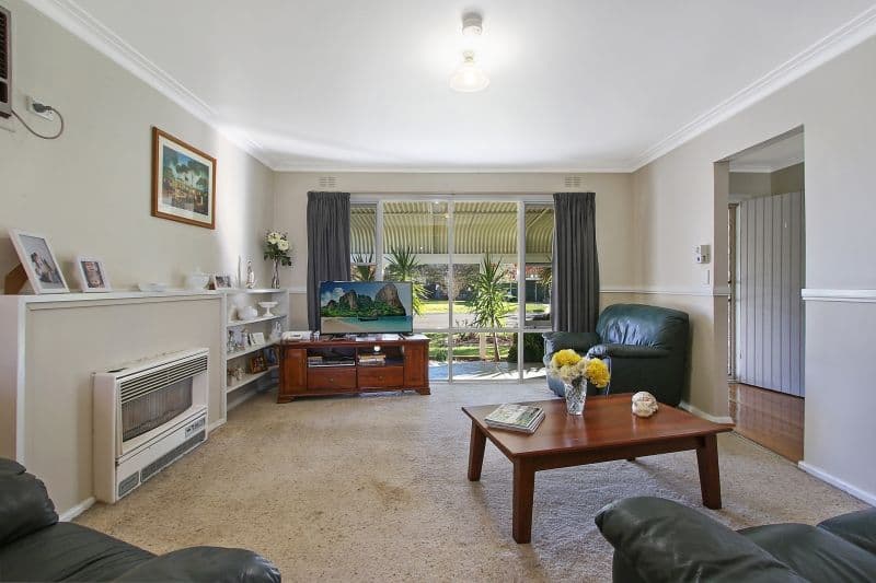 390 Hedley Crescent, Lavington - Thumbnail 4