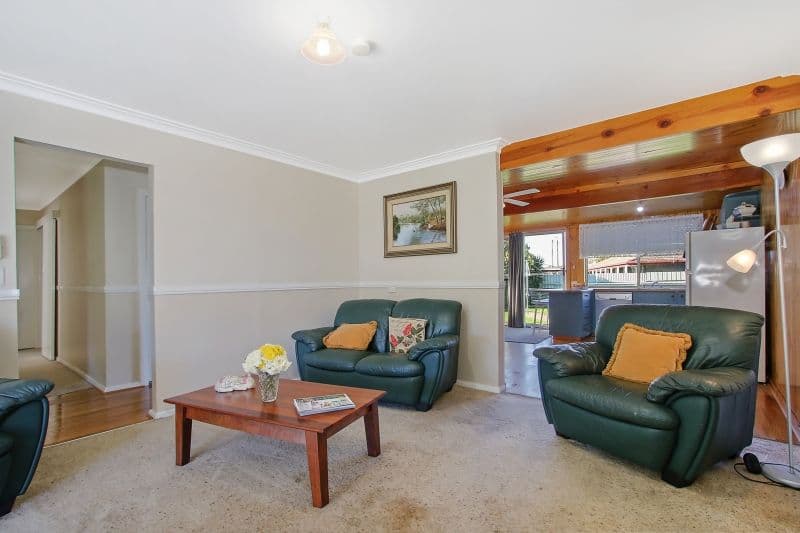 390 Hedley Crescent, Lavington - Thumbnail 8