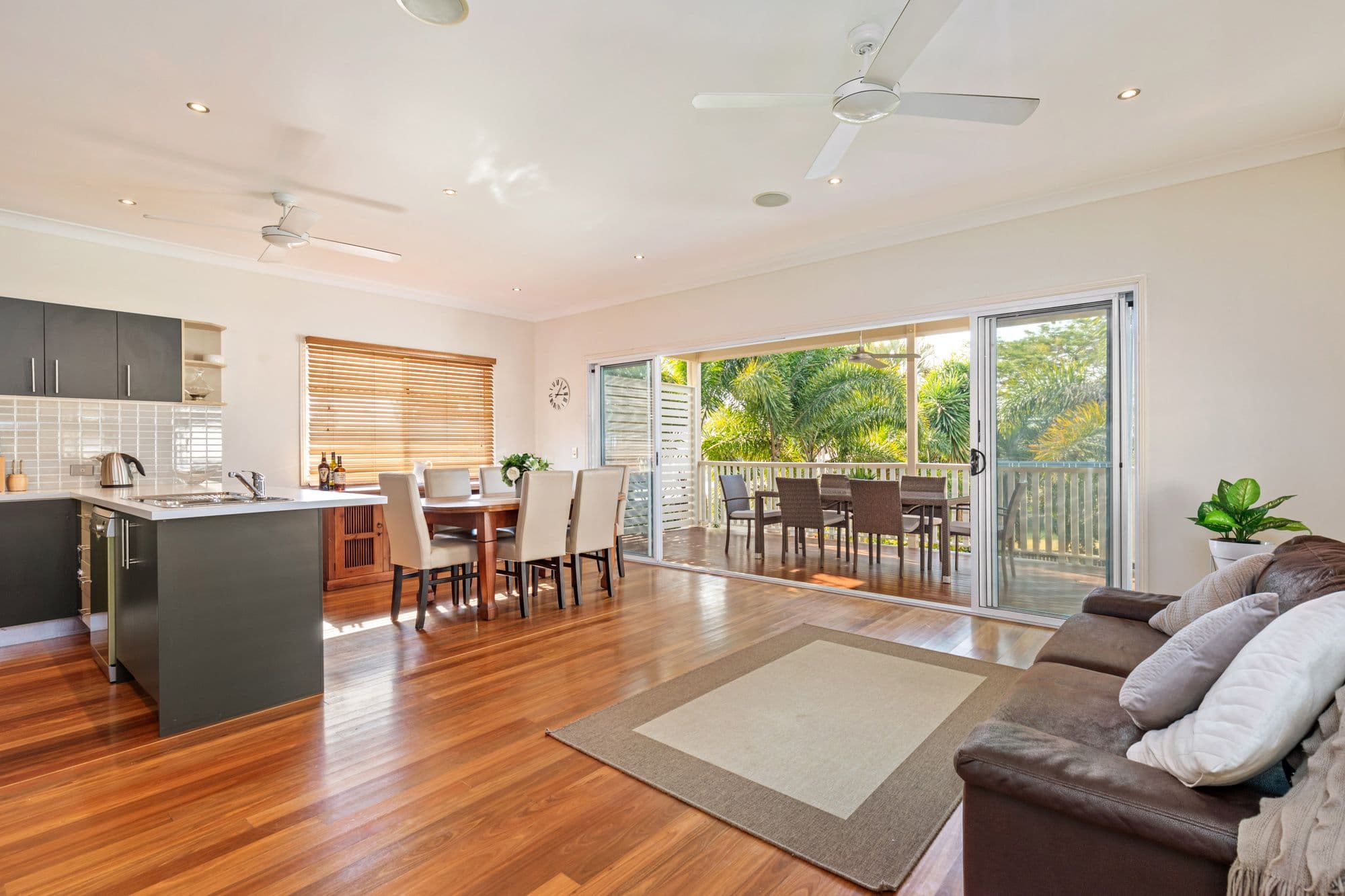 16 Collins Street, Corinda QLD 4075, Corinda - Thumbnail 2