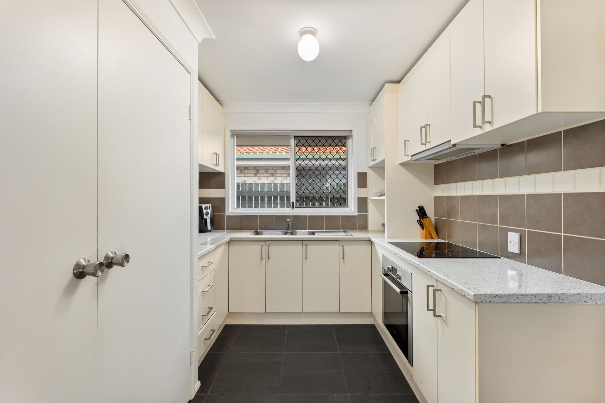 22 Innes Street, Geebung QLD 4034, Geebung - Thumbnail 7