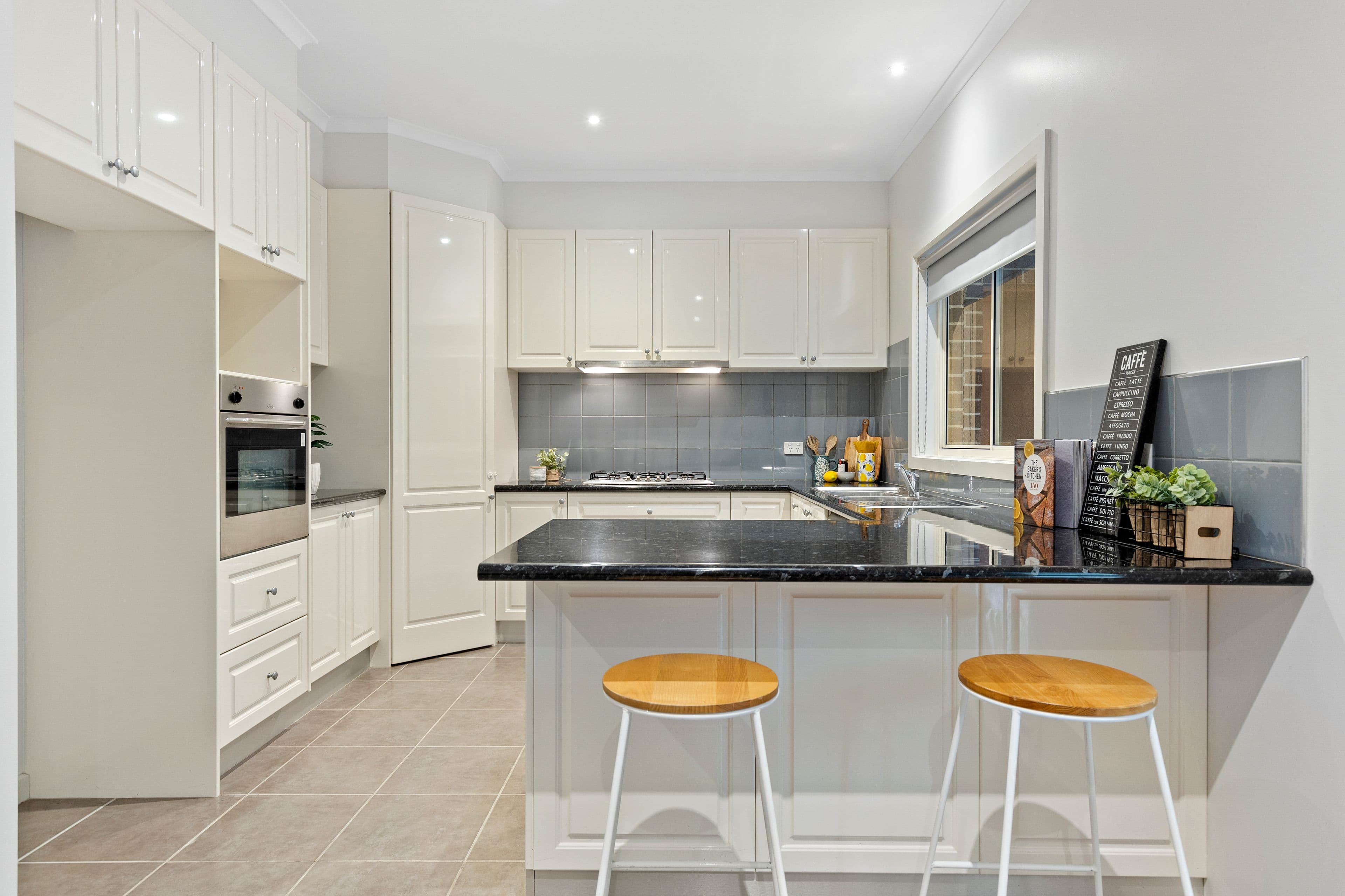 11 Flower Street, Ferntree Gully VIC 3156, Ferntree Gully - Thumbnail 4