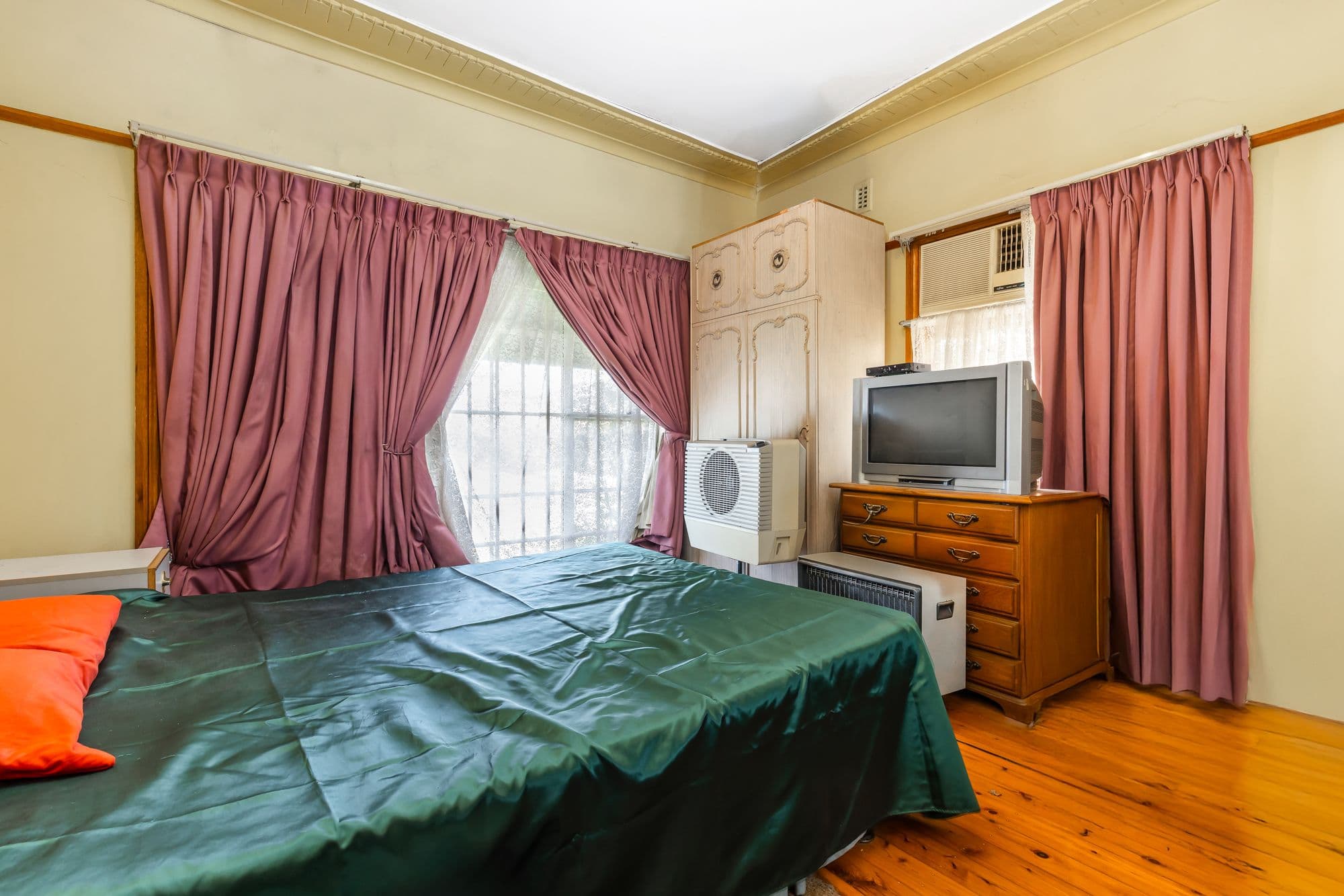 11 Mainsbridge Avenue, Liverpool NSW 2170, Liverpool - Thumbnail 4