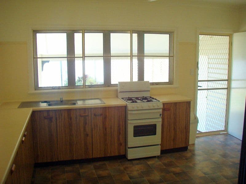 24 Galatea, CHARLEVILLE QLD 4470, Charleville - Thumbnail 3
