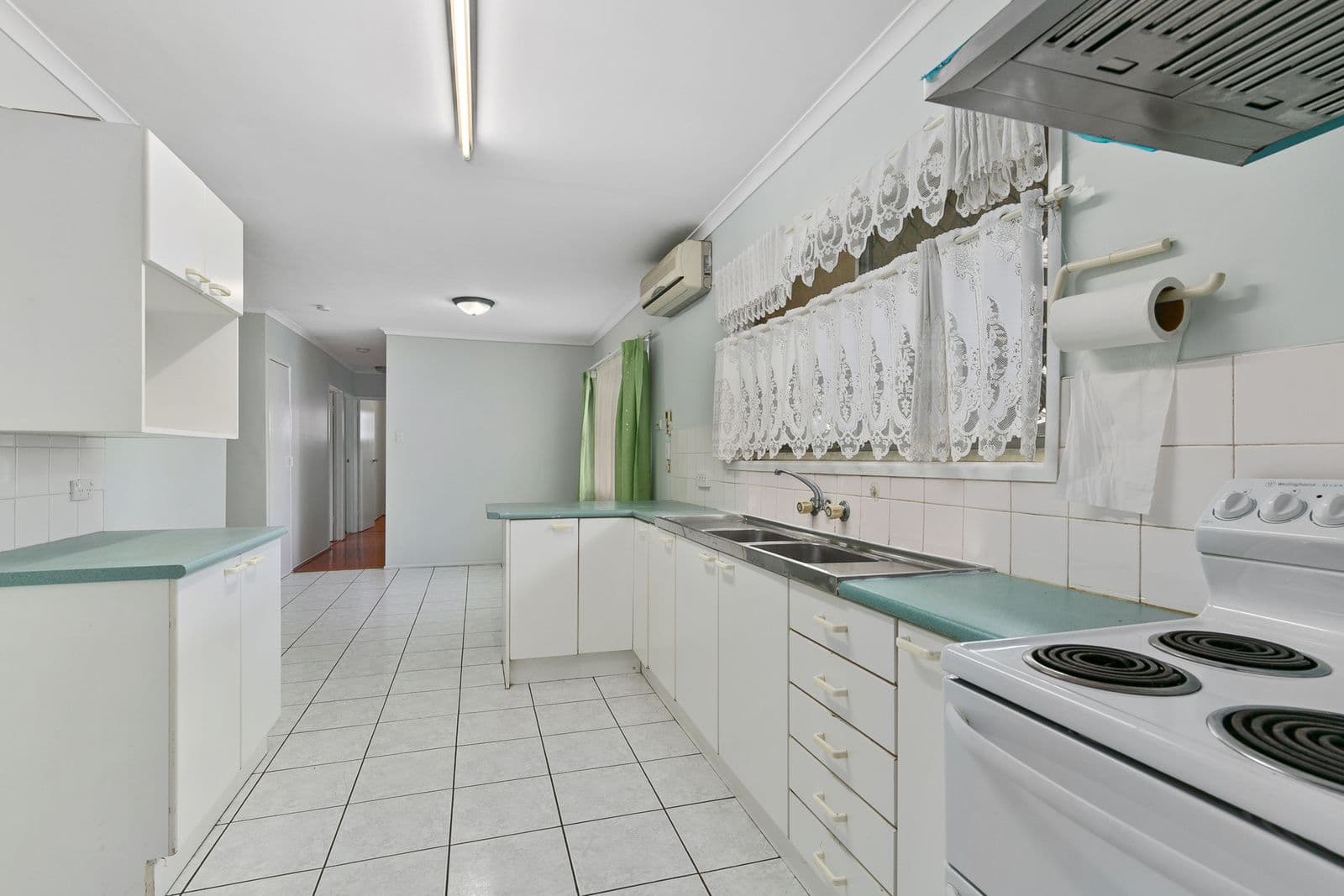 15 Caladenia Street, Acacia Ridge QLD 4110, Acacia Ridge - Thumbnail 4