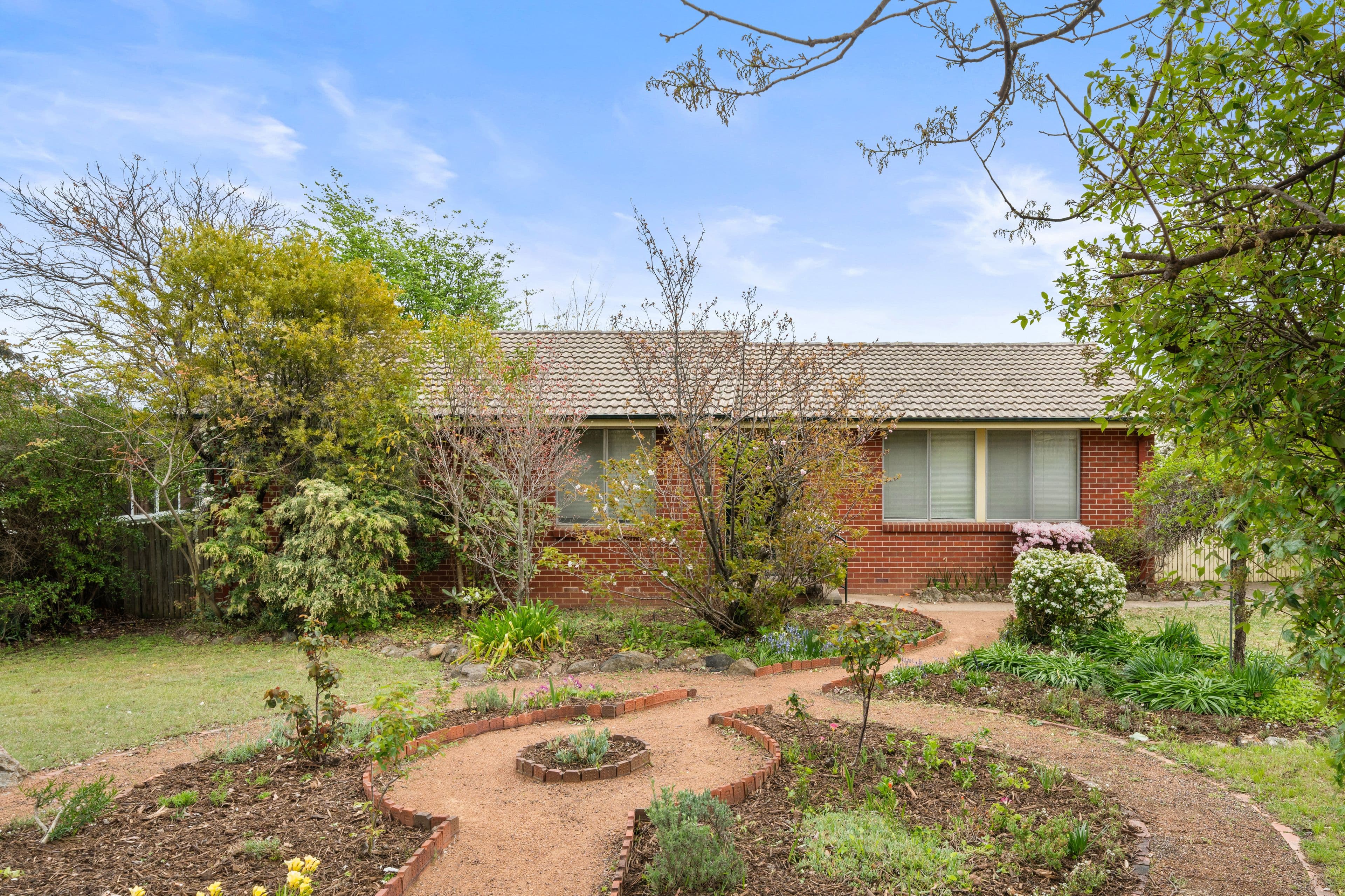 27 MacNaughton Street, Holt ACT 2615, Holt - Thumbnail 2