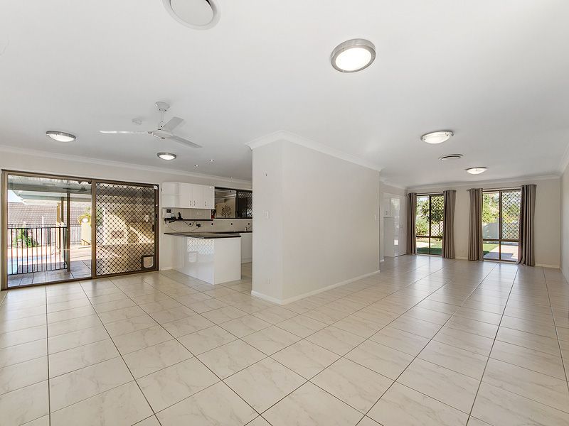 43 California Drive, Oxenford QLD 4210, Oxenford - Thumbnail 5