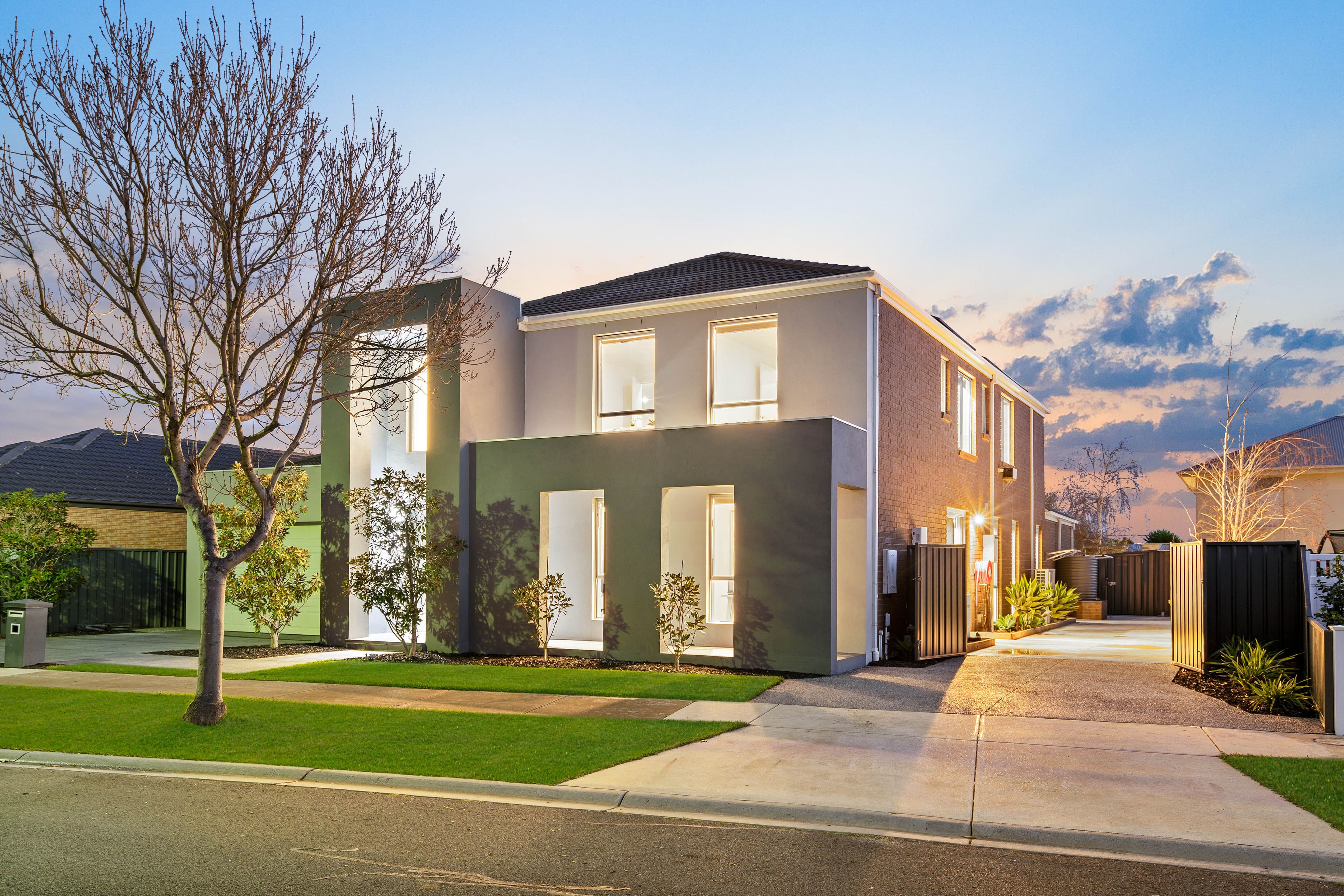 4 Cassan Way, Caroline Springs VIC 3023, Caroline Springs - Thumbnail 2