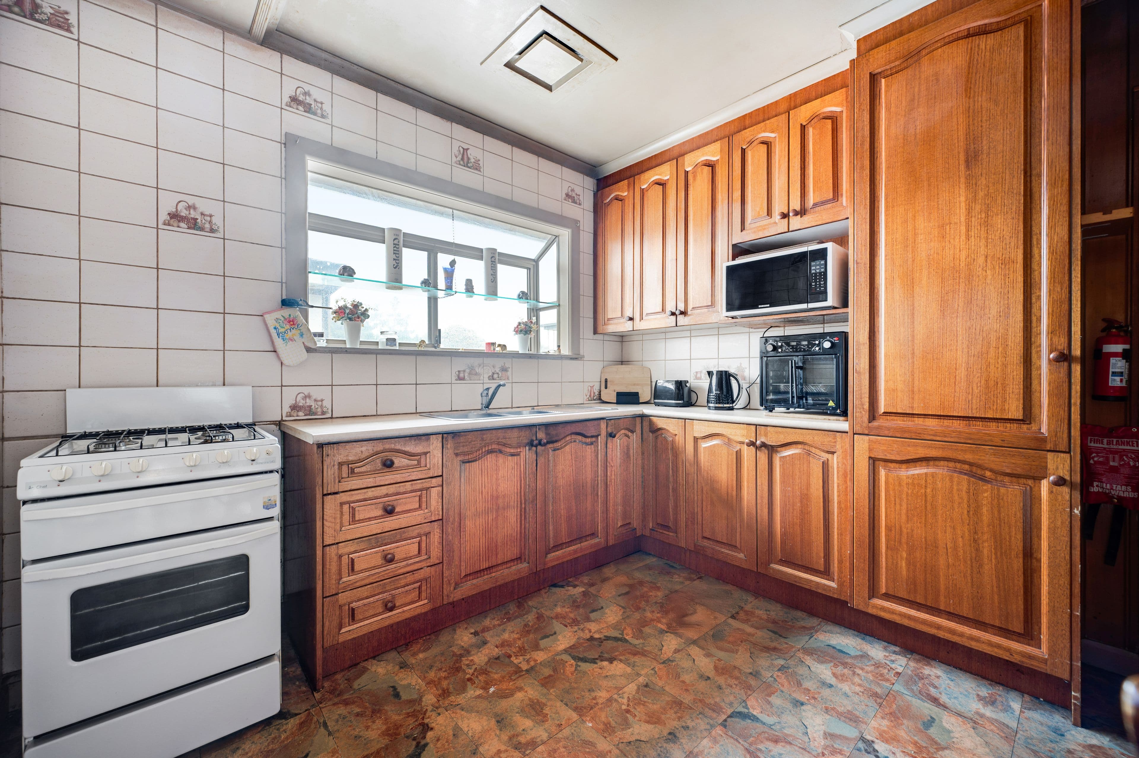 41 Andrews Avenue, Reservoir VIC 3073, Reservoir - Thumbnail 3
