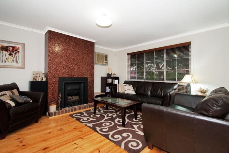 15 Timmins Court, MILL PARK VIC 3082, Mill Park - Thumbnail 2