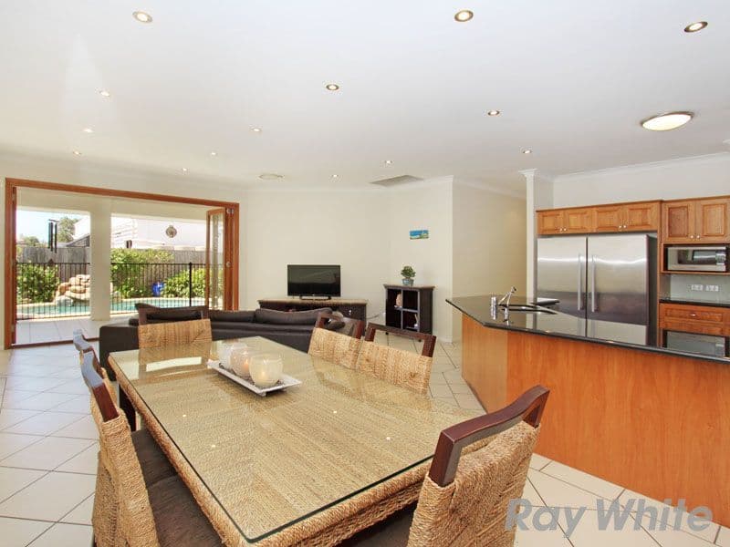 3 Montalcino Place, BRIDGEMAN DOWNS QLD 4035, Bridgeman Downs - Thumbnail 5