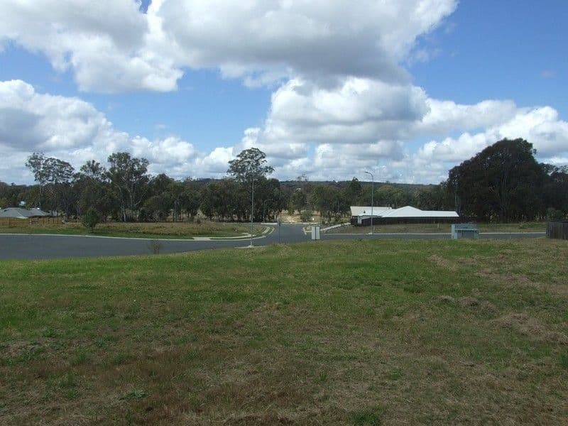 10 Lewis Street, CROWS NEST QLD 4355, Crows Nest - Thumbnail 3