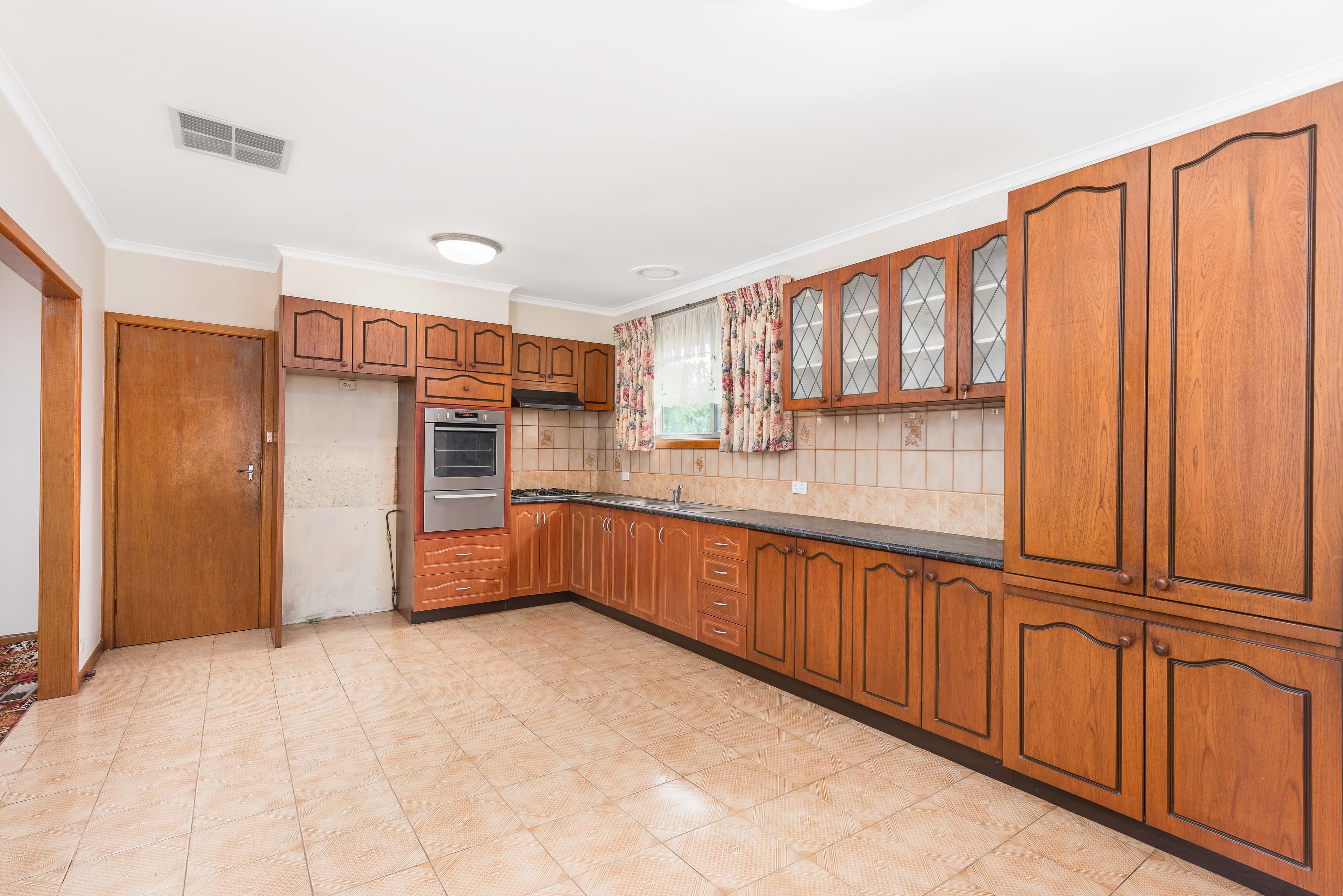 151 Main Street, Thomastown VIC 3074, Thomastown - Thumbnail 2