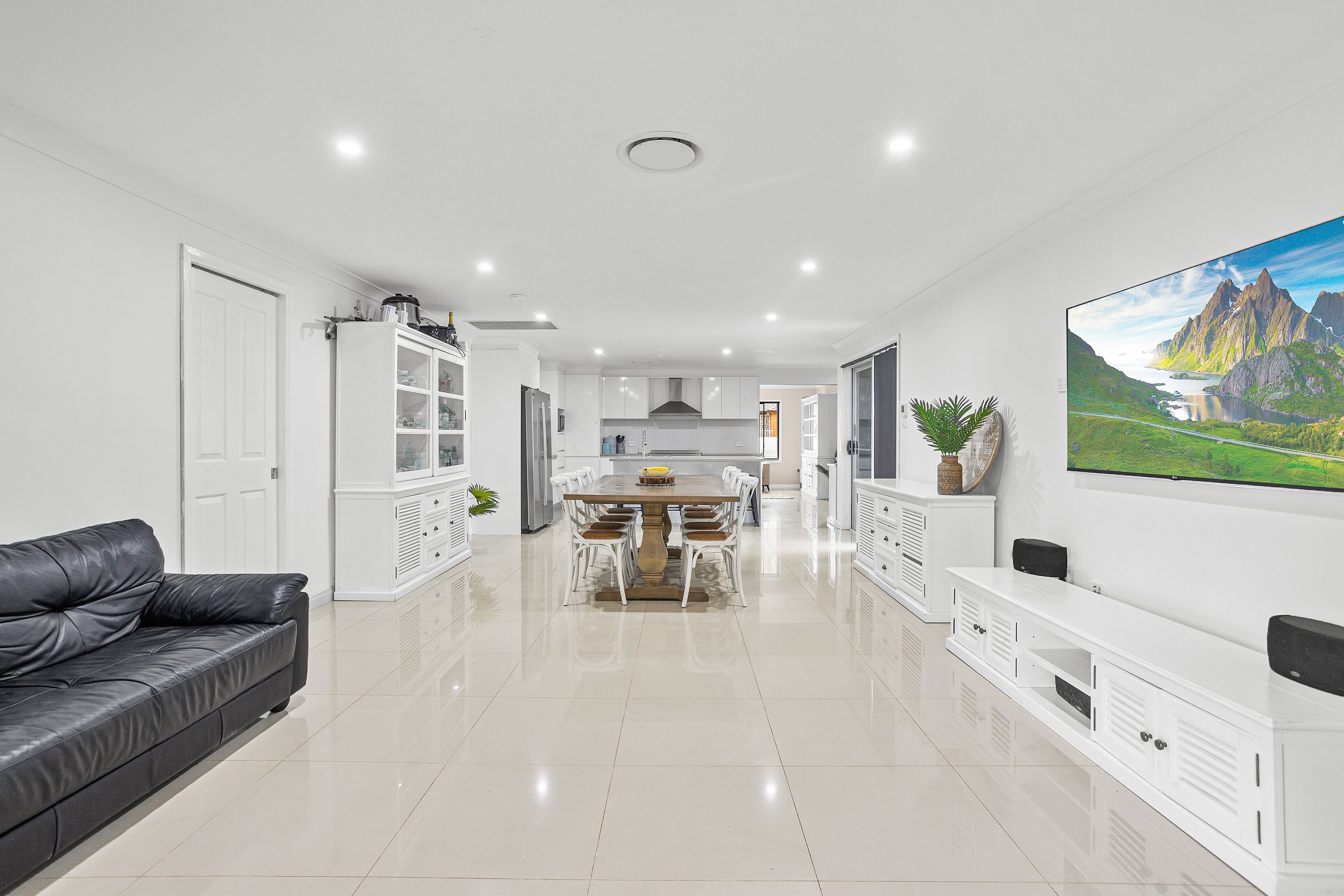6 Bourke Avenue, Barrack Heights NSW 2528, Barrack Heights - Thumbnail 2