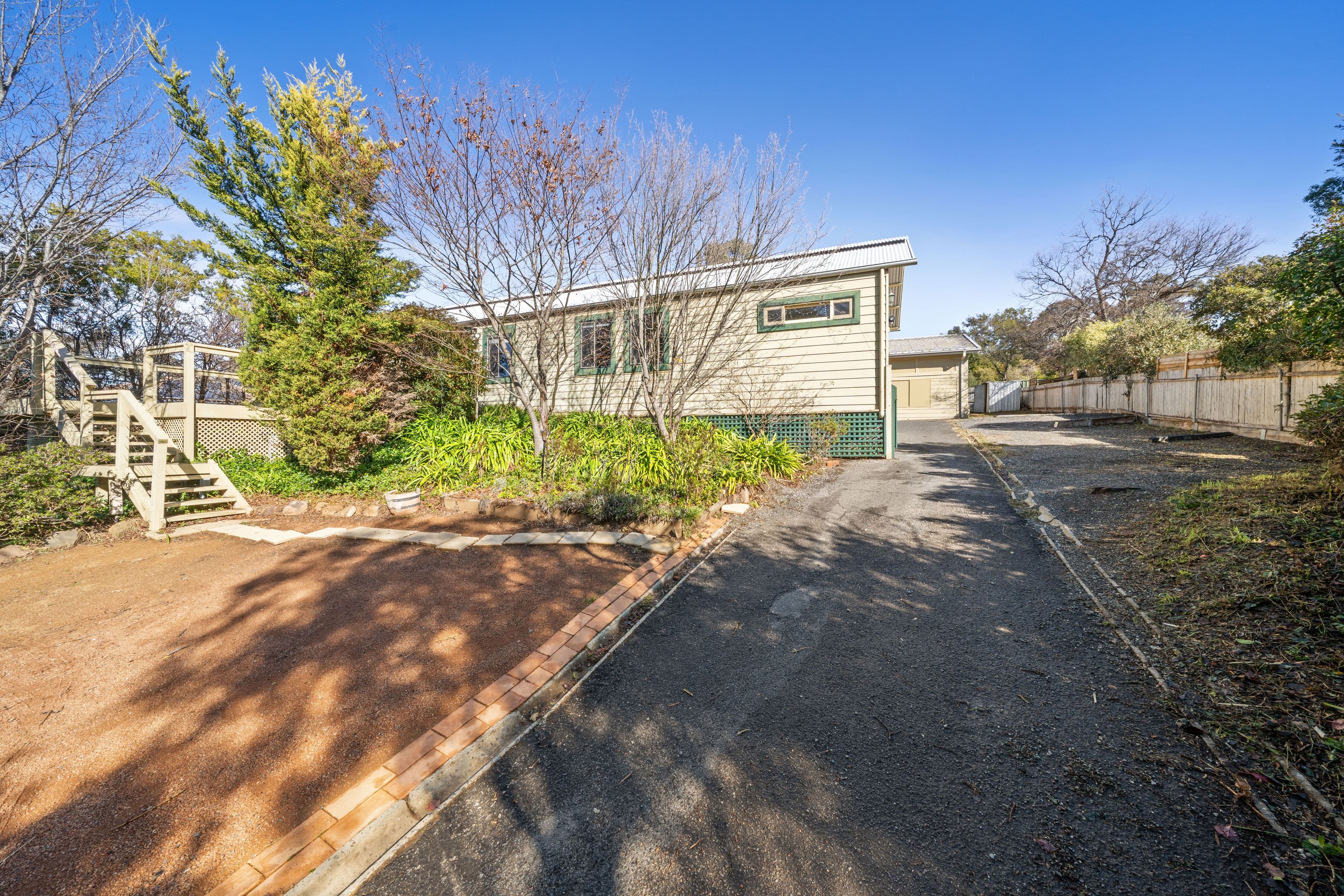 11 Castlereagh Crescent, Macquarie ACT 2614, Macquarie - Image 1