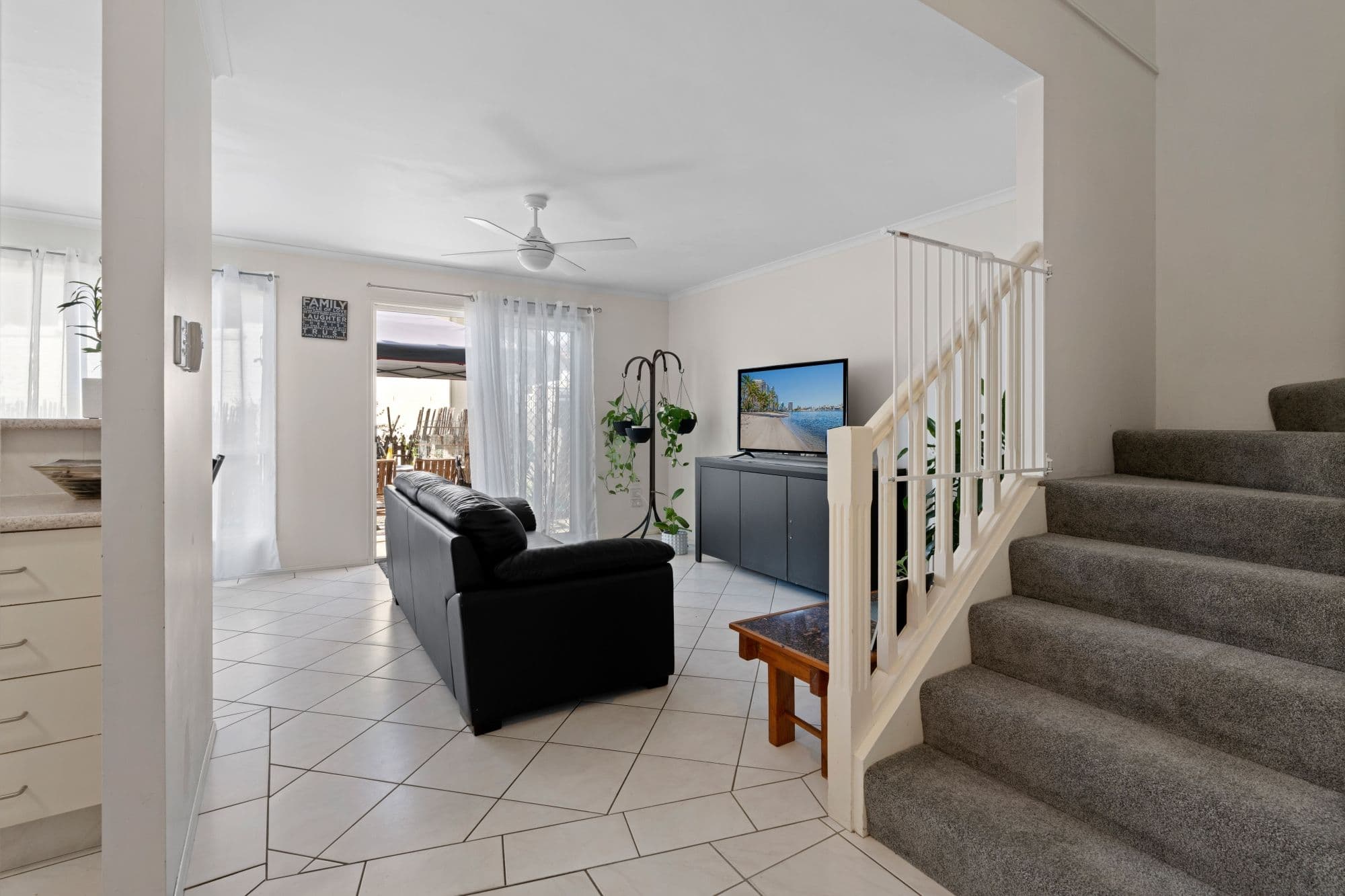 102-104 Alexander Drive, Highland Park QLD 4211, Highland Park - Thumbnail 4