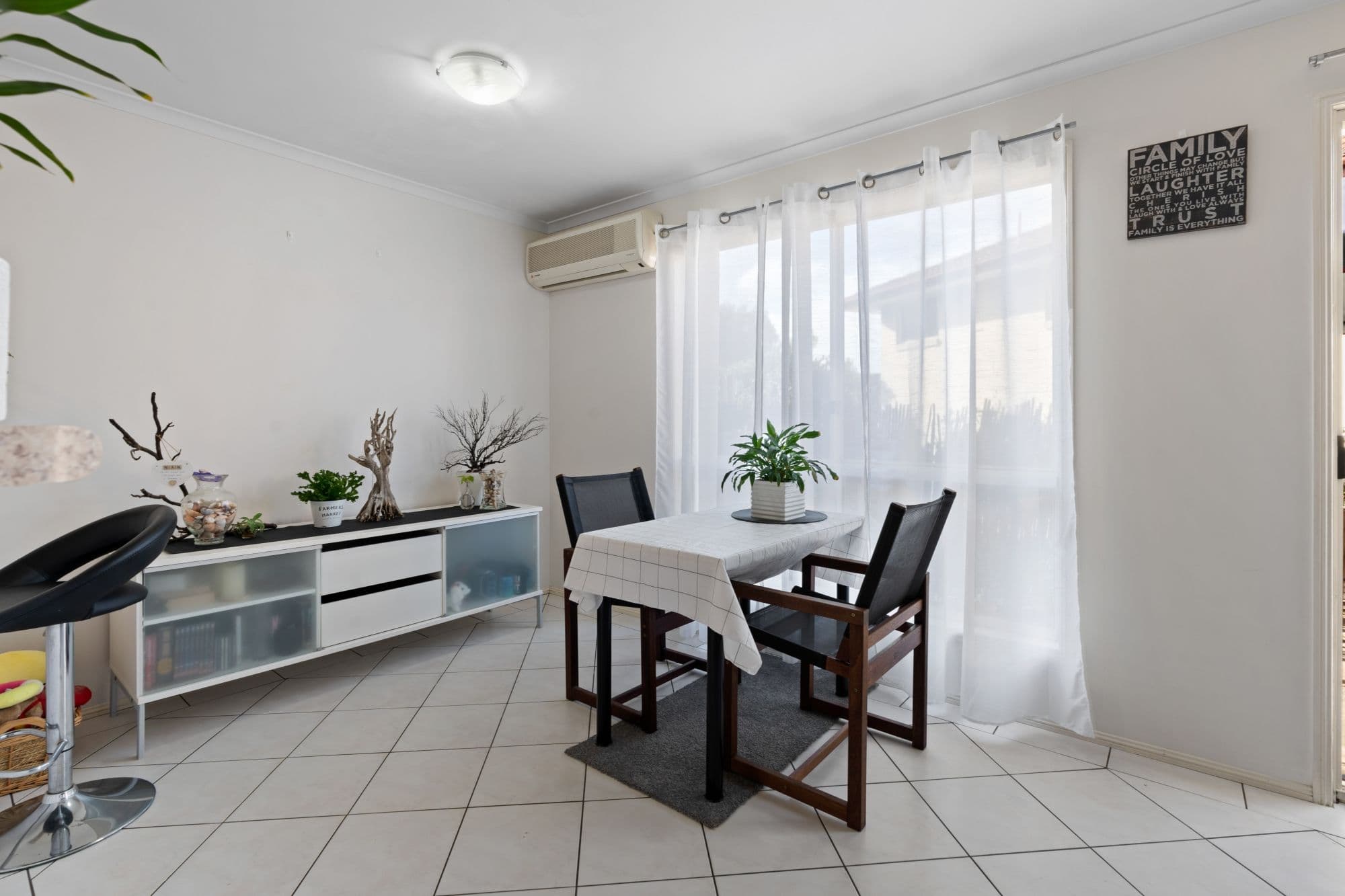 102-104 Alexander Drive, Highland Park QLD 4211, Highland Park - Thumbnail 5