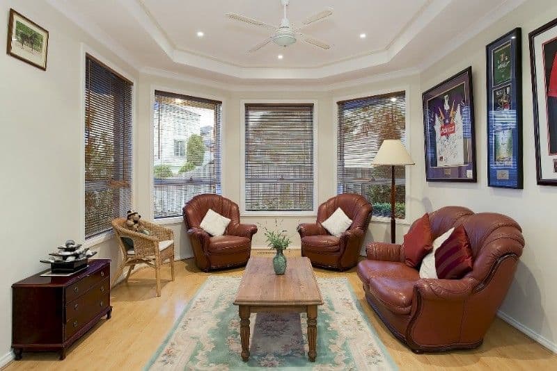 49 Woodside Drive, ROWVILLE VIC 3178, Rowville - Thumbnail 2