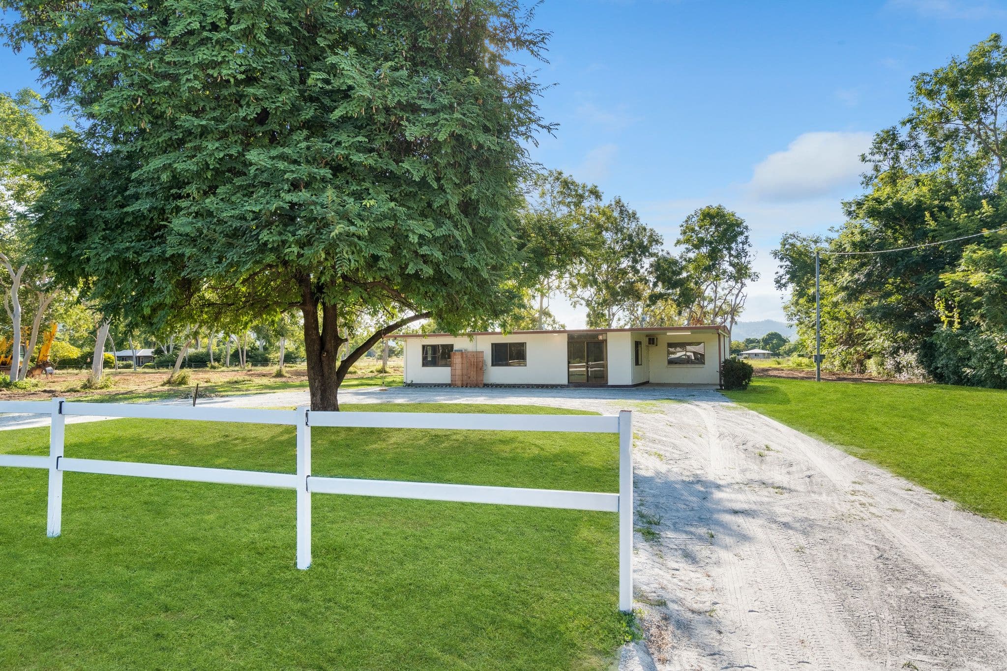 14 Duggan Drive, Alligator Creek QLD 4816, Alligator Creek - Image 1