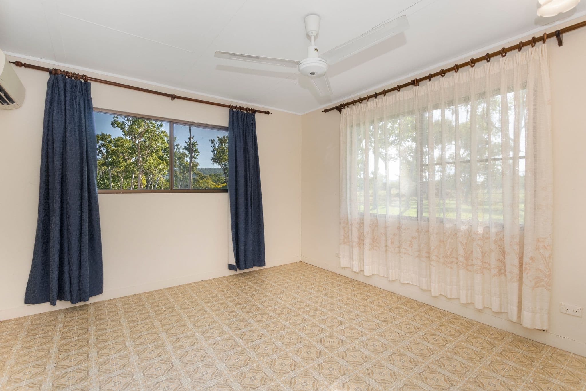 14 Duggan Drive, Alligator Creek QLD 4816, Alligator Creek - Thumbnail 8