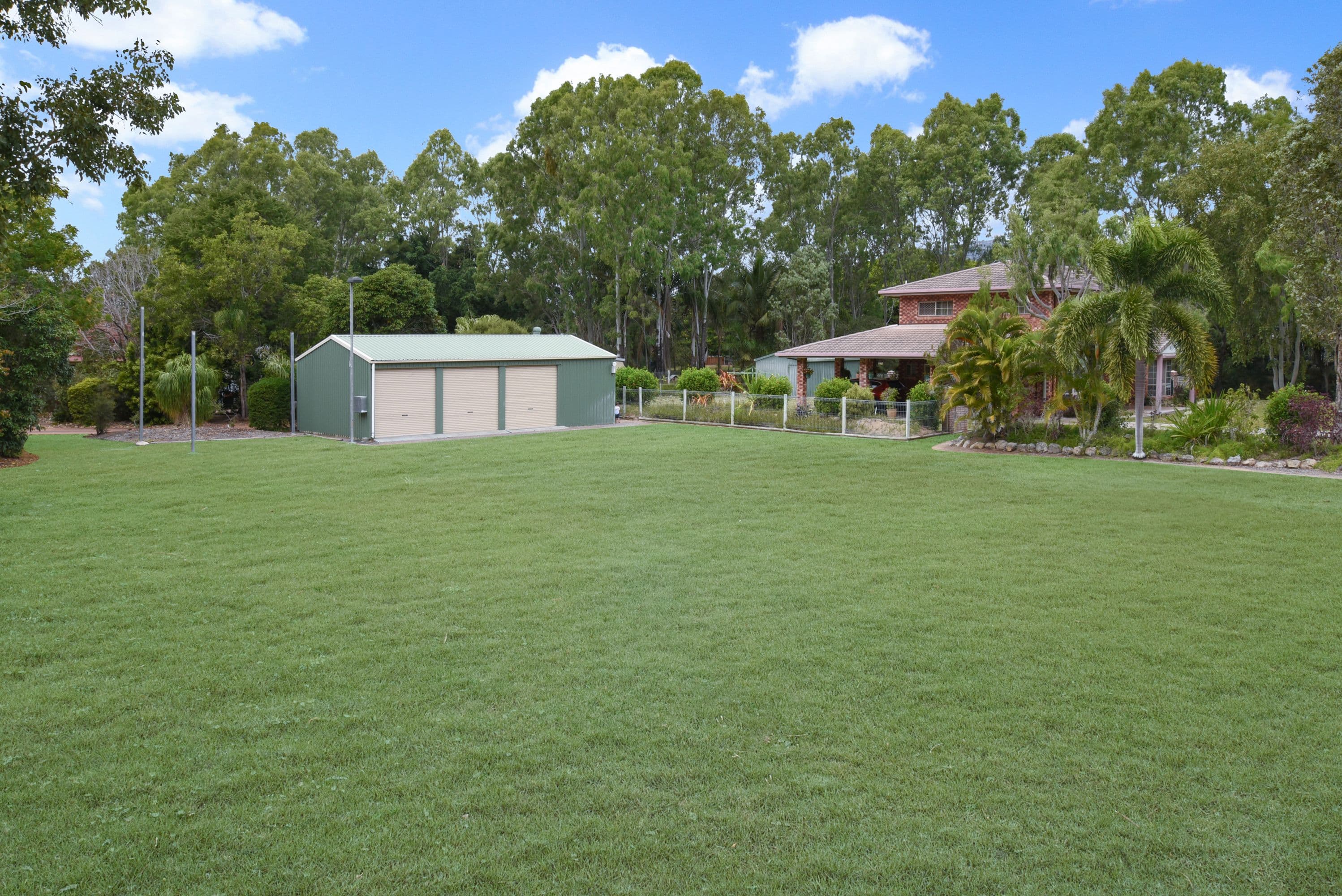 19 Hastings Street, Mount Louisa QLD 4814, Mount Louisa - Thumbnail 2