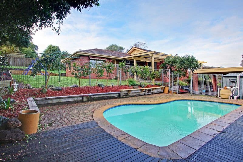 11 SAVANNA Drive, MOOROOLBARK VIC 3138, Mooroolbark - Thumbnail 5
