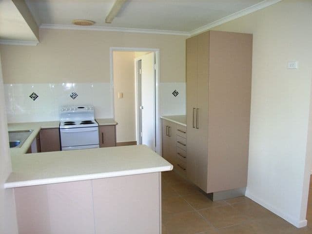 1 Melanie Street, EIMEO QLD 4740, Eimeo - Thumbnail 2