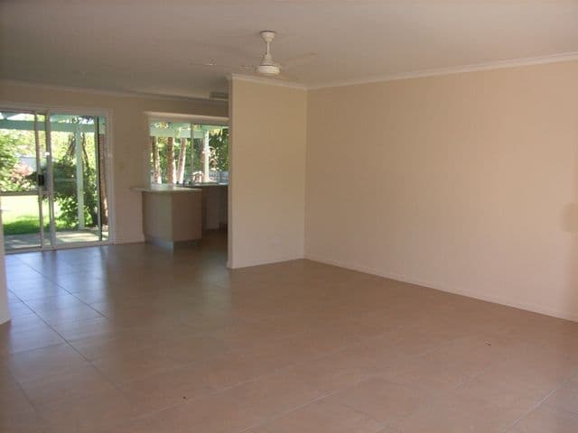 1 Melanie Street, EIMEO QLD 4740, Eimeo - Thumbnail 4