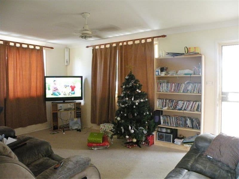 34 Bean Avenue, PARKHURST QLD 4702, Parkhurst - Thumbnail 2