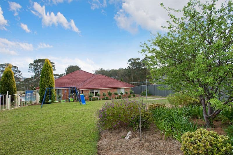 15 Amber Grove, BOLWARRA HEIGHTS NSW 2320, Bolwarra Heights - Thumbnail 8