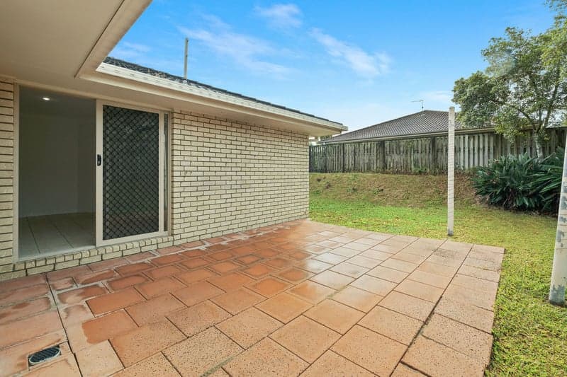 17 Beaumont Crescent, Pacific Pines - Thumbnail 6