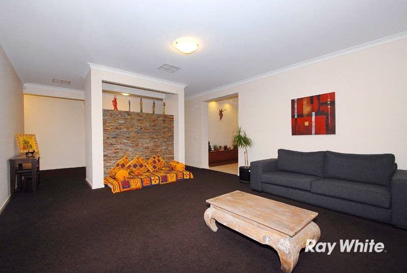 4 Elphin Close, LYNBROOK VIC 3975, Lynbrook - Thumbnail 3