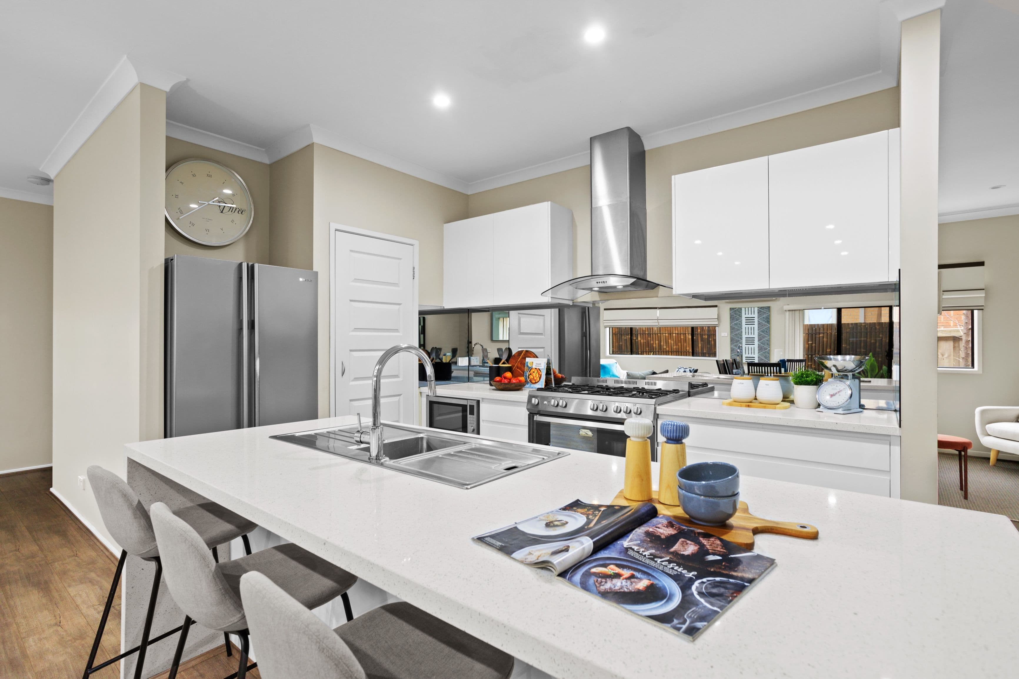 12 Abercrombie Grove, Epping VIC 3076, Epping - Thumbnail 2