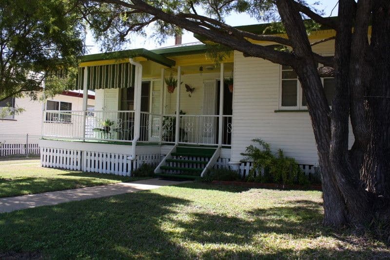 39 Bouverie, MUNDUBBERA QLD 4626, Mundubbera - Thumbnail 2