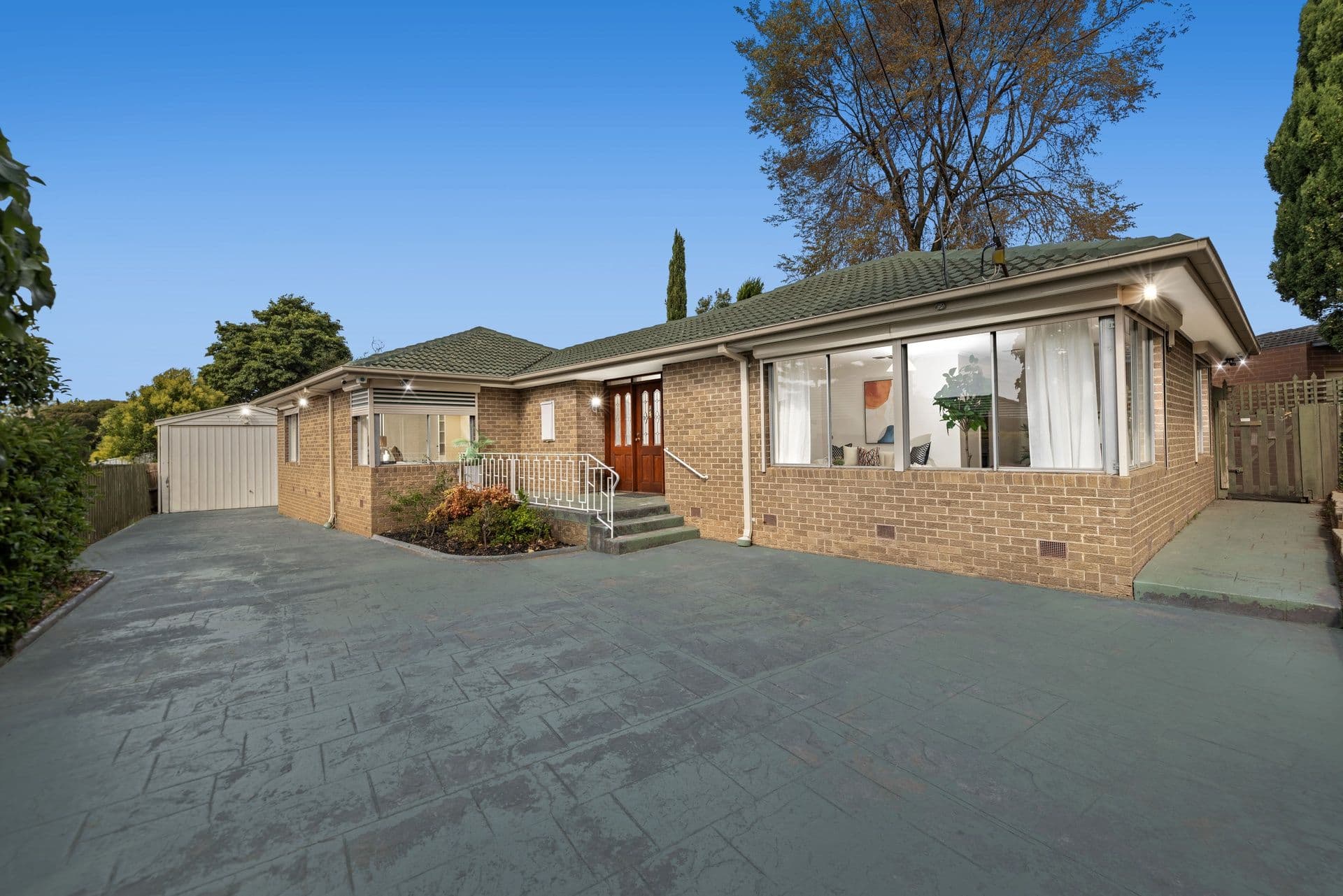 8 Poole Place, Cooma, Cooma - Image 1