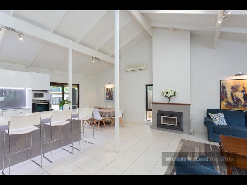 5 Minno Street, Chapel Hill QLD 4069, Chapel Hill - Thumbnail 2