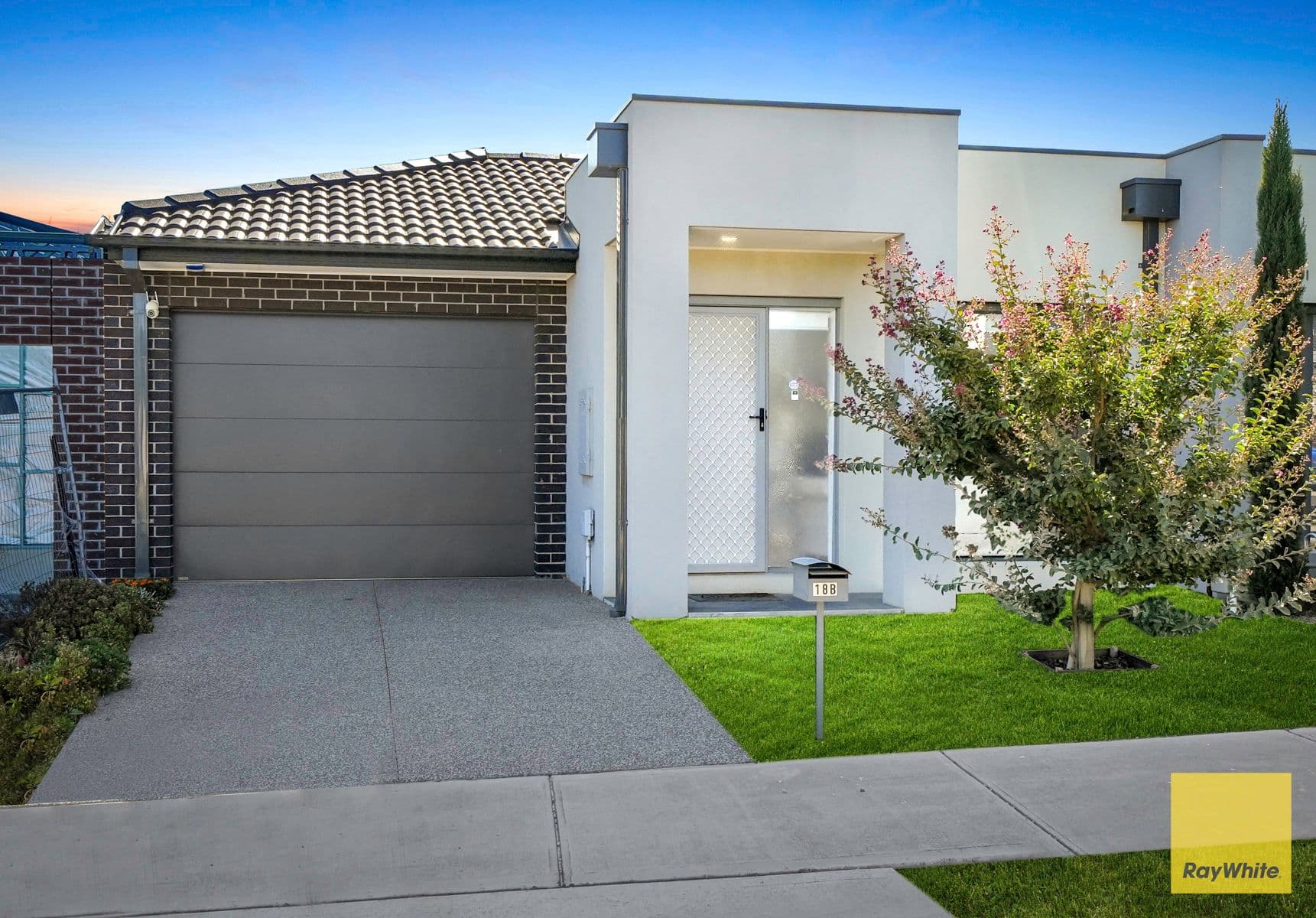 18B Grassdart Street, Tarneit VIC 3029, Tarneit - Thumbnail 2