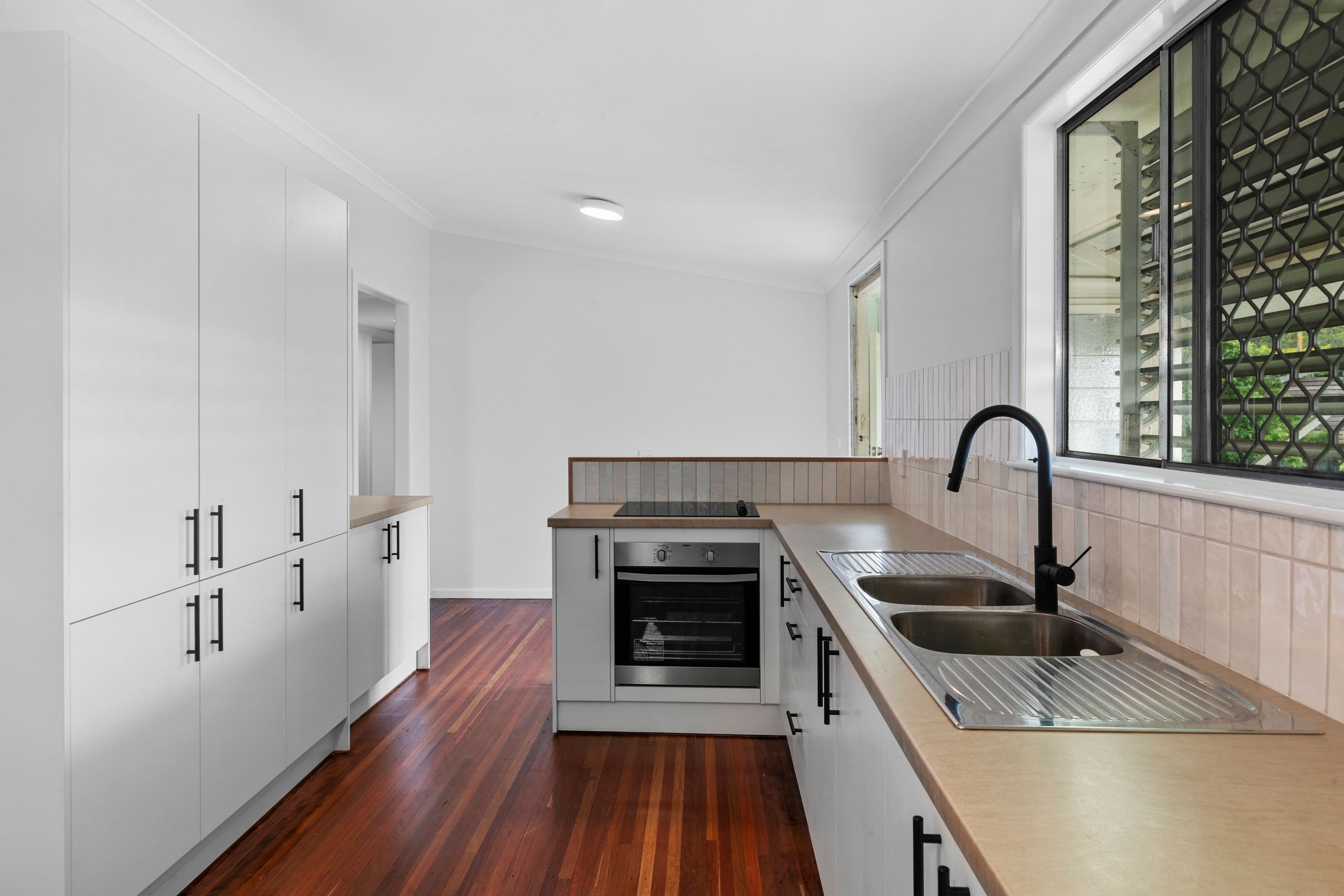 16 Bartels Street, Mount Gravatt QLD 4122, Mount Gravatt - Thumbnail 3