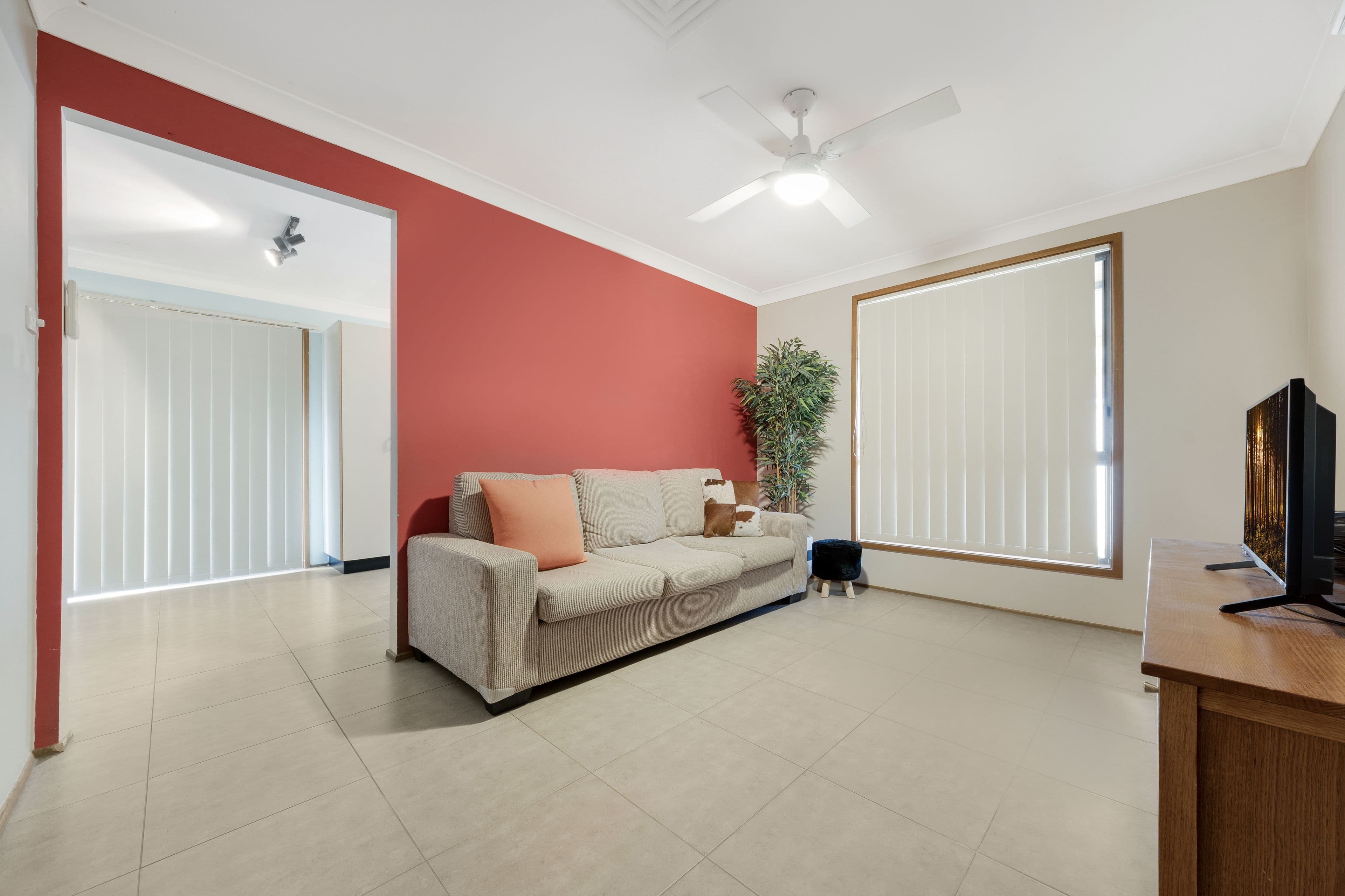 28 Sebastian Avenue, Rosemeadow - Thumbnail 2