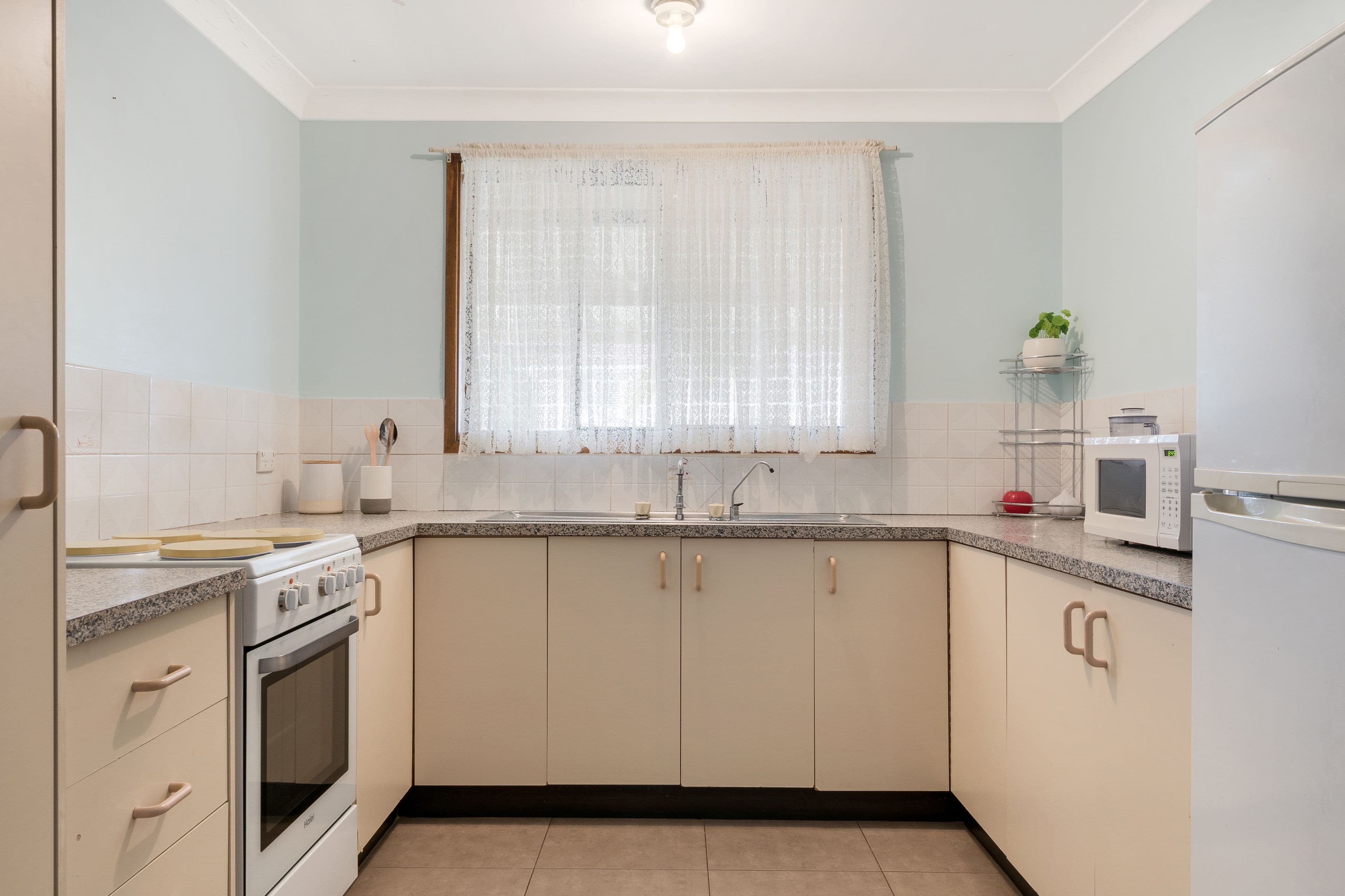 28 Sebastian Avenue, Rosemeadow - Thumbnail 3