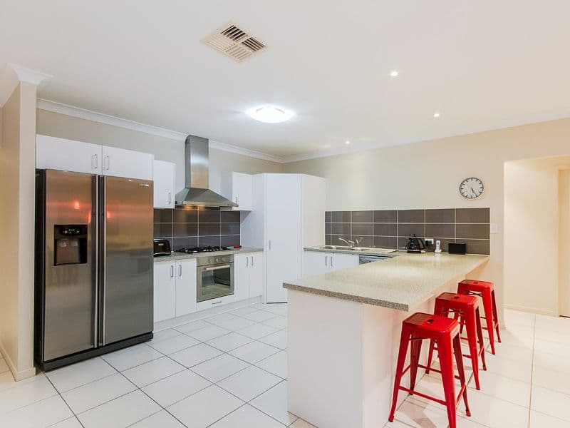 95 Roberts Drive, Maudsland QLD 4210, Maudsland - Thumbnail 5