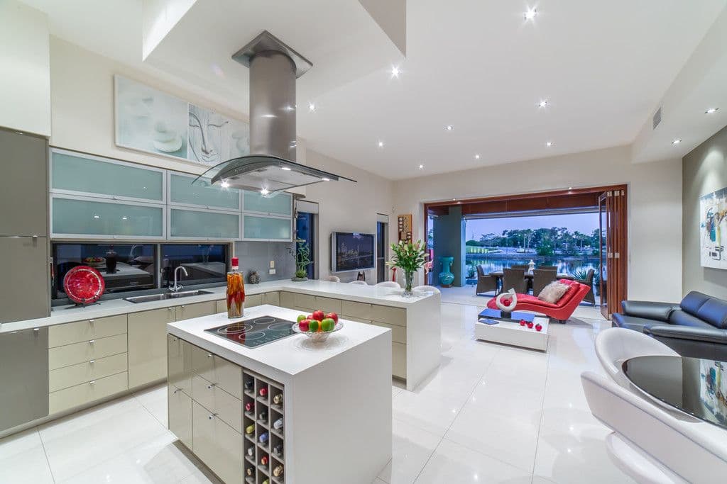 217 Stanhill Drive, Chevron Island QLD 4217, Chevron Island - Thumbnail 5