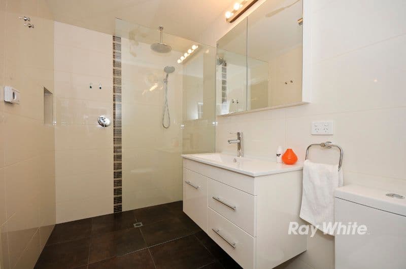 19 Norfolk Avenue, WANTIRNA SOUTH VIC 3152, Wantirna South - Thumbnail 5