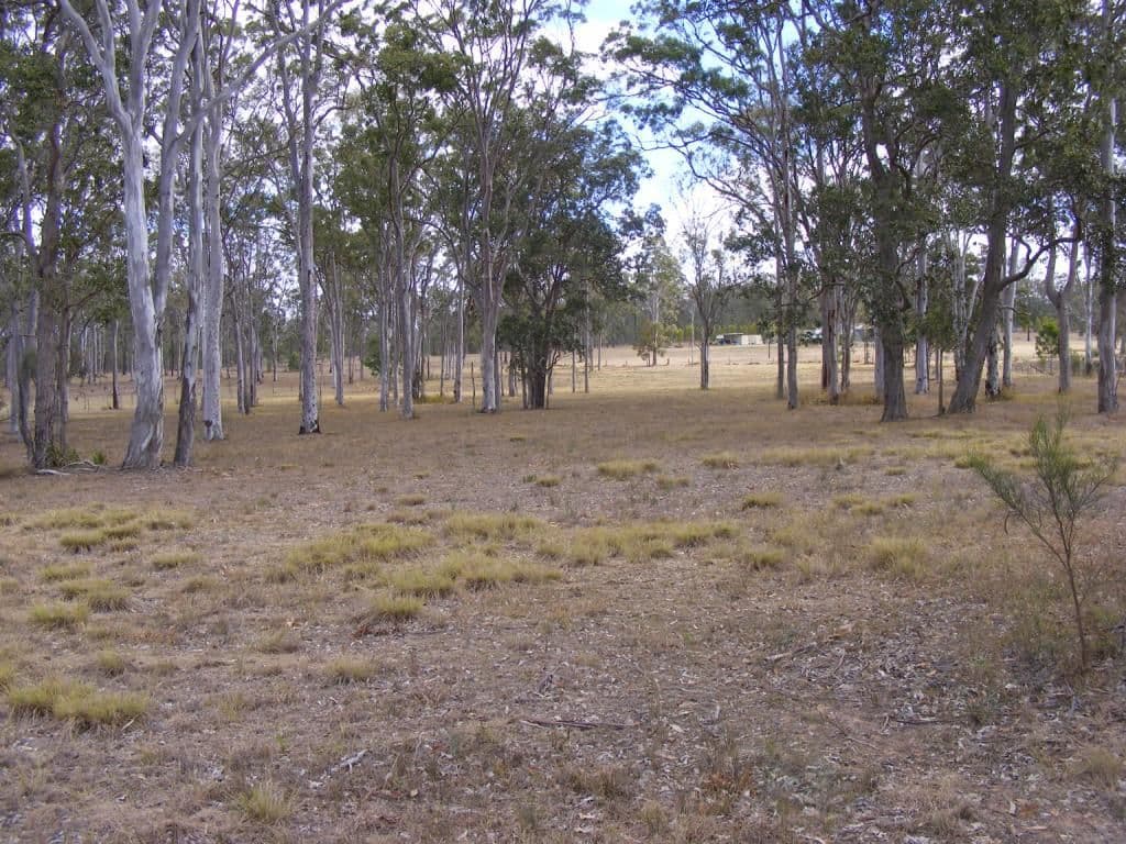 26 Tara Avenue, NANANGO QLD 4615, Nanango - Thumbnail 3