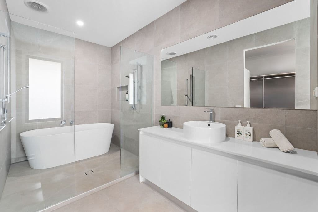113 Abbeygate Drive, Werribee VIC 3030, Werribee - Thumbnail 5