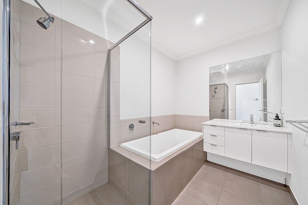 11 Tweed Road, Clyde North VIC 3978, Clyde North - Thumbnail 3