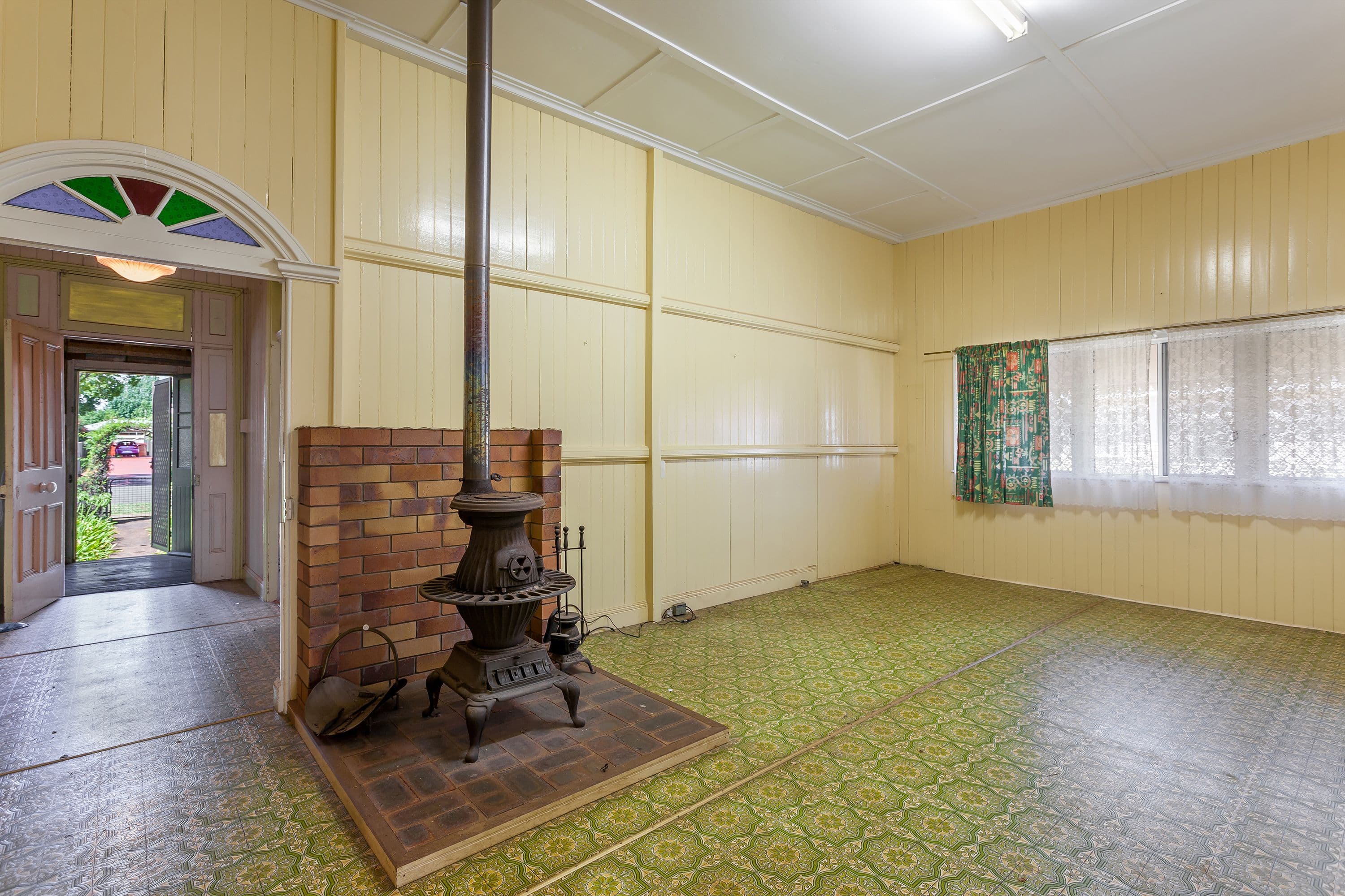 235 Russell Street, Newtown QLD 4350, Newtown - Thumbnail 4