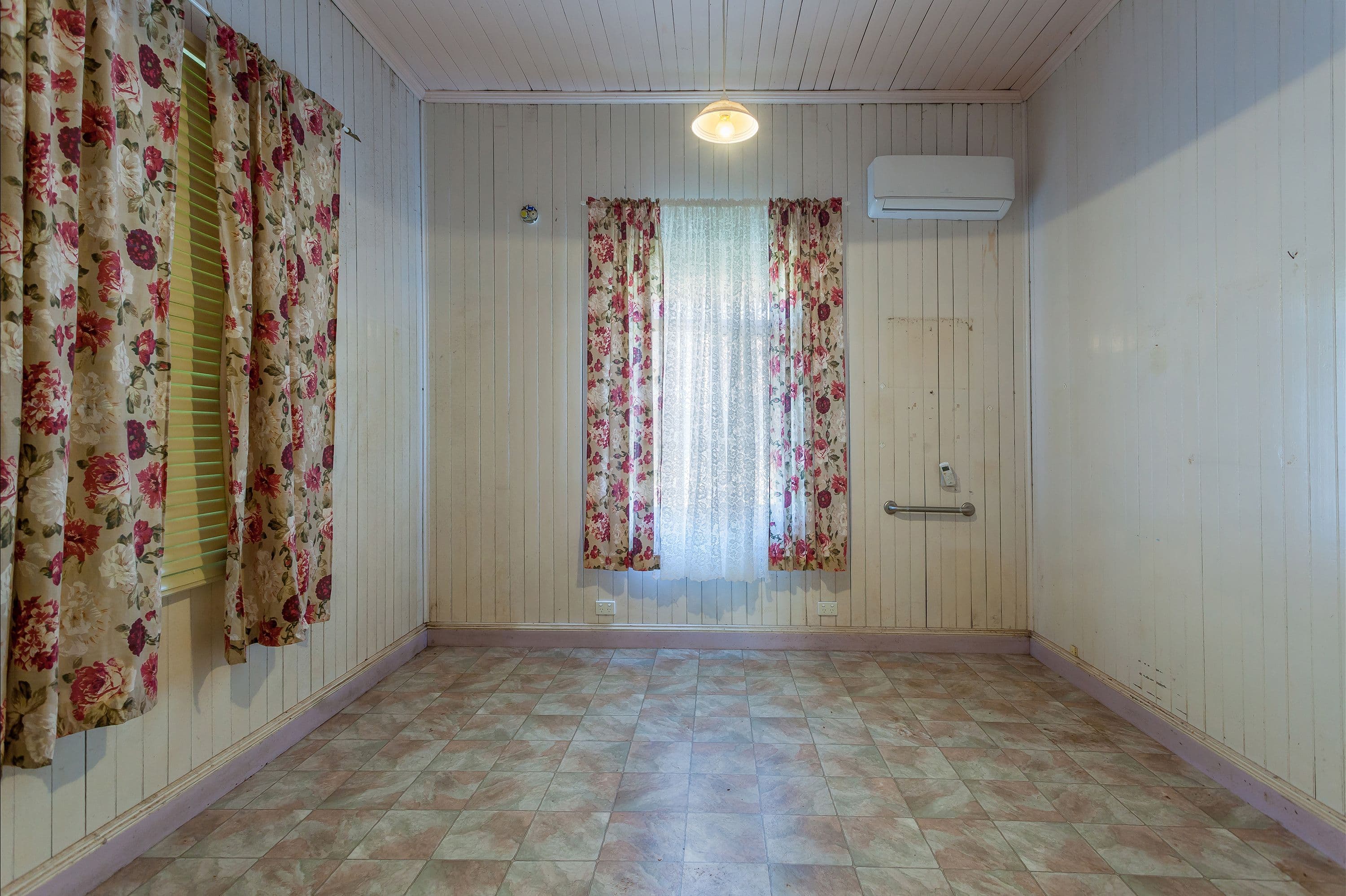 235 Russell Street, Newtown QLD 4350, Newtown - Thumbnail 5